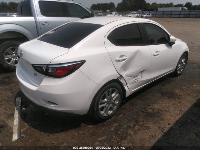 2016 SCION IA VIN: 3MYDLBZV9GY129164