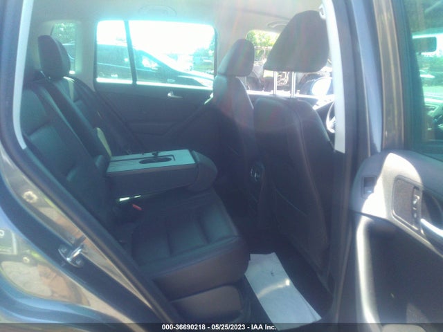 WVGBV7AX6FW566678 Volkswagen TIGUAN SE