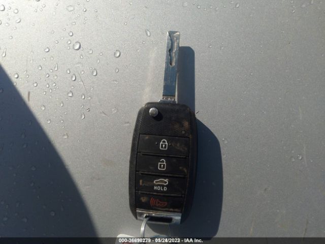 KNAGT4L32G5071665 KIA Optima Lx