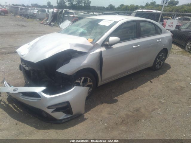3KPF24AD0ME407553 KIA Forte Lxs