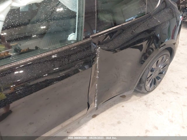 Tesla Model Y Performance 2022 7SAYGDEF0NF381315 Image 6