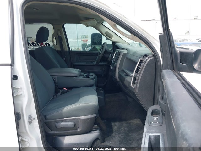 3C6UR4CL8HG605774 RAM 2500 Tradesman