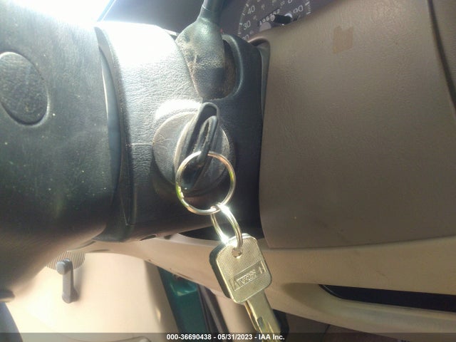 1998 FORD F-150 VIN: 1FTZX1726WNB67880