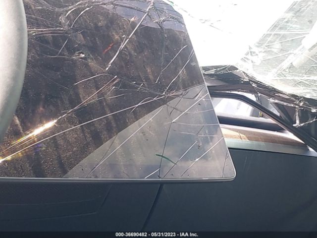 5YJ3E1EA8PF482623 Tesla MODEL 3