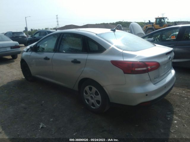 Ford FOCUS S 2016 1FADP3E20GL366192 Image 5