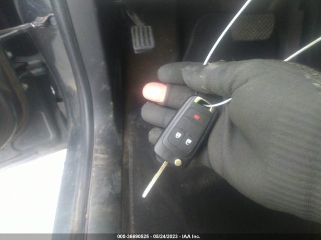 Chevrolet EQUINOX LT 2017 2GNFLFEKXH6336375 Image 3