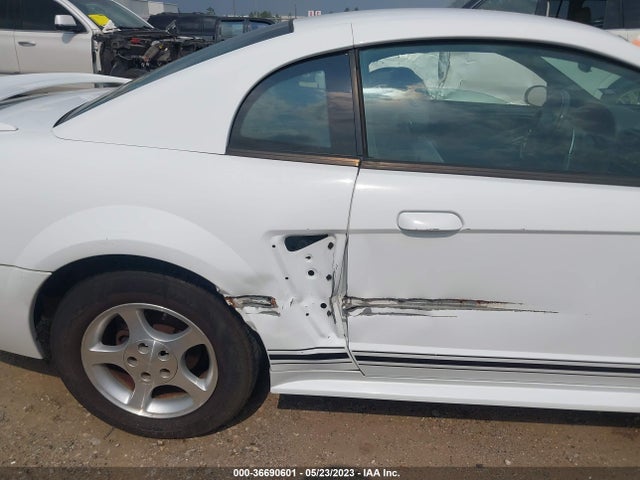 2000 FORD MUSTANG VIN: 1FAFP4048YF162330