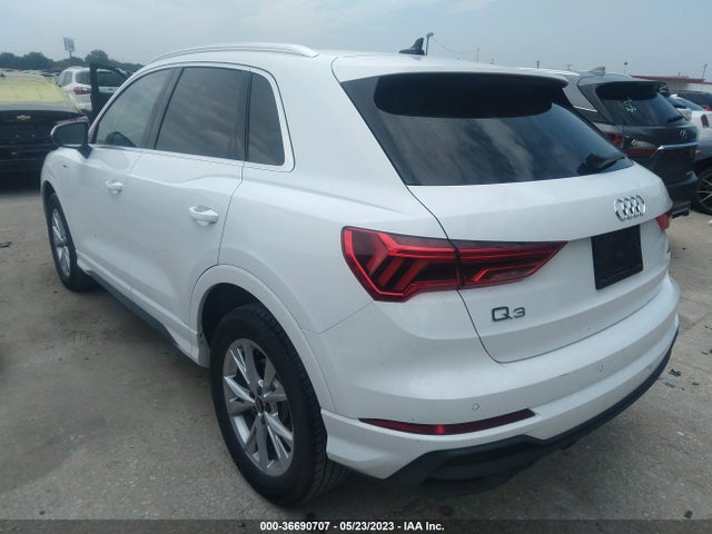 WA1DECF33P1039122 Audi Q3 S Line Premium