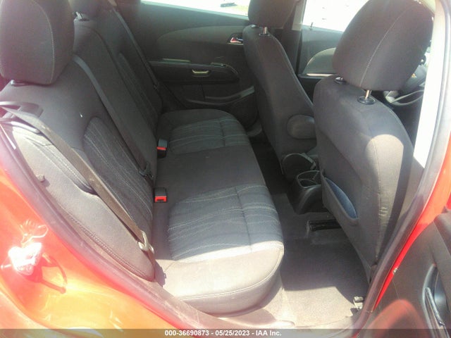 Chevrolet SONIC LT 2015 1G1JC6SB6F4180687 Image 9