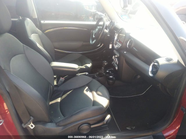 2010 MINI COOPER CLUBMAN WMWML3C50ATX36709 Photo 4