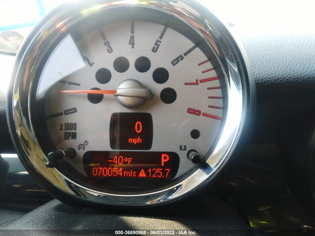 2010 MINI COOPER CLUBMAN WMWML3C50ATX36709 Photo 6