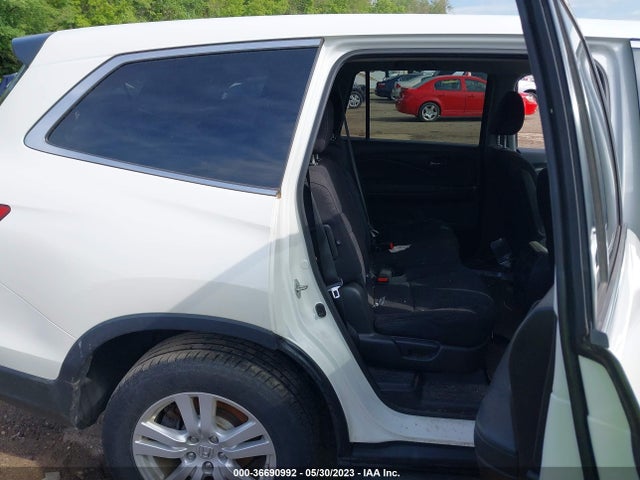 Honda PILOT LX 2018 5FNYF6H17JB065500 Image 8