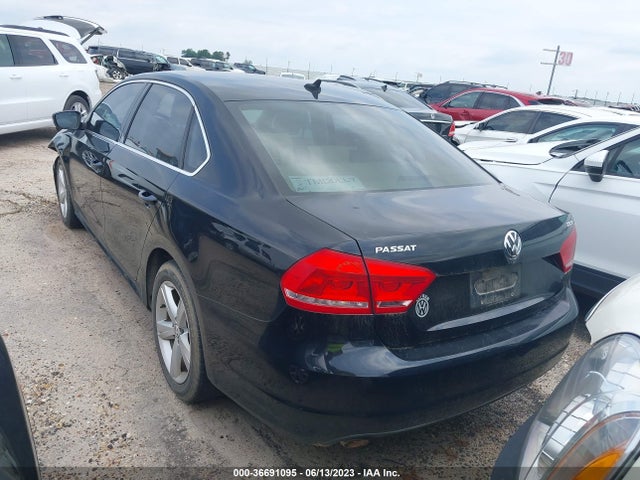 1VWBS7A35FC054001 Volkswagen Passat 1.8t Se