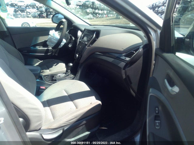 2016 HYUNDAI SANTA FE SE VIN: KM8SM4HF5GU137723