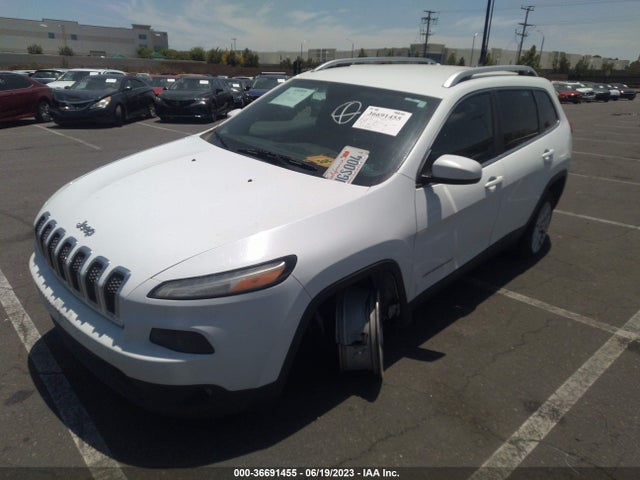 1C4PJLCS8GW312536 Jeep Cherokee Latitude