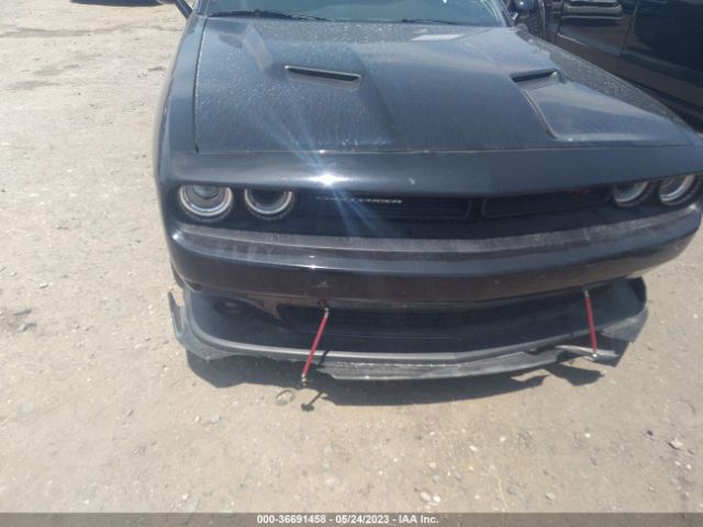 2C3CDZFJ8GH177637 Dodge Challenger R/t Scat Pack