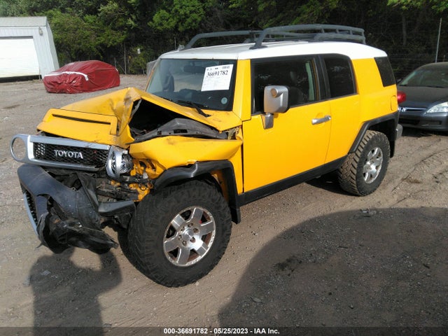 2007 TOYOTA FJ CRUISER VIN: JTEBU11F070083554