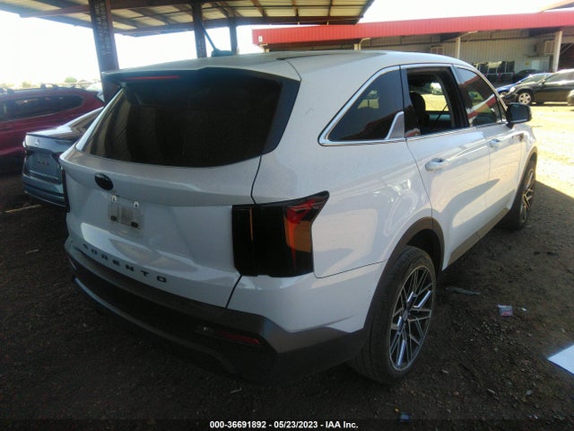 2021 KIA SORENTO LX VIN: 5XYRG4LC3MG061410