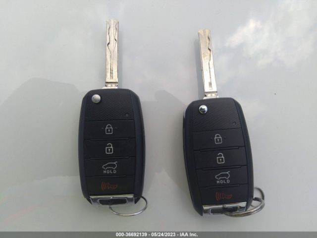 KNDJN2A25K7920928 KIA Soul Base