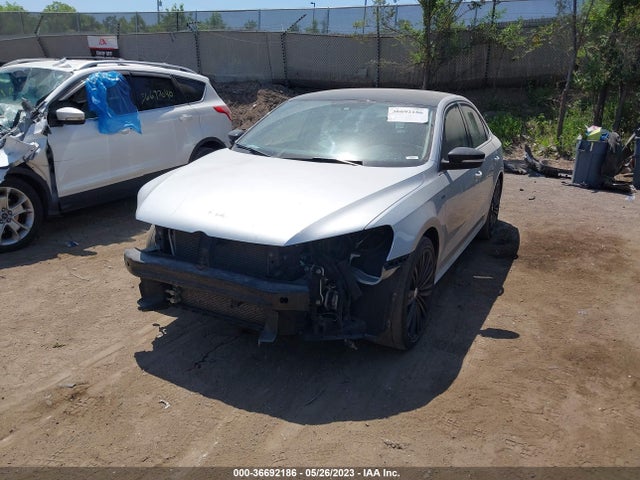 1VWBT7A39FC064236 Volkswagen Passat 1.8t Sport