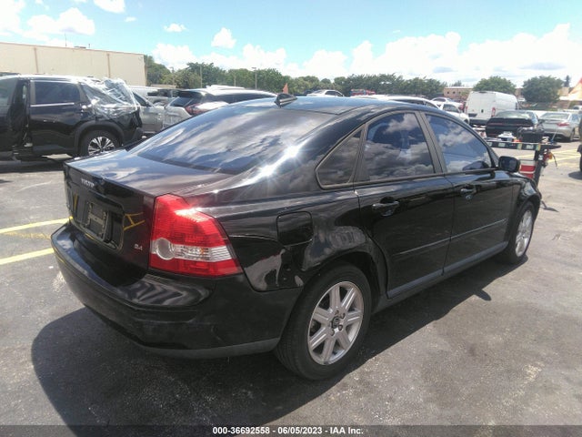 2006 VOLVO S40 2.4L VIN: YV1MS382762161777