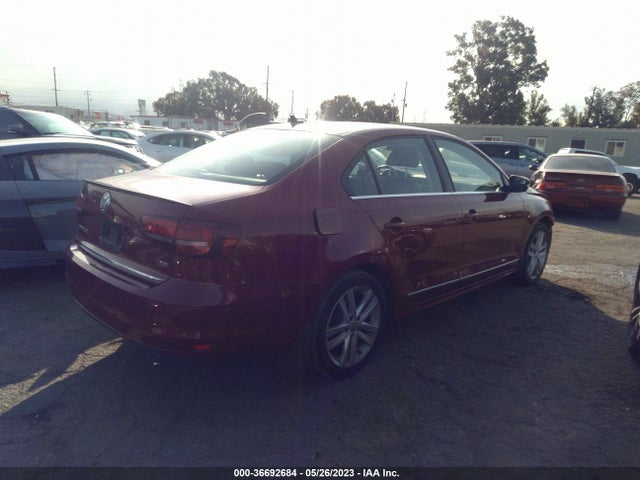 3VWL17AJ4HM222945 Volkswagen Jetta 1.8t Sel