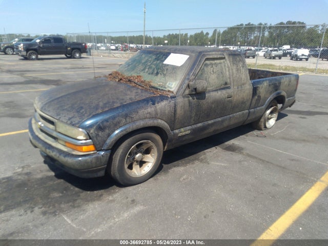2001 CHEVROLET S-10 LS VIN: 1GCCS195X18198469