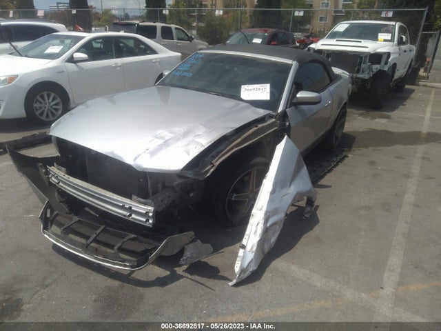 Ford Mustang V6 2014 1ZVBP8EM1E5286009 Image 2