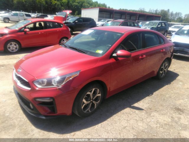 3KPF24AD9ME284402 KIA Forte Lxs