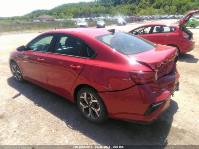 3KPF24AD9ME284402 KIA Forte Lxs