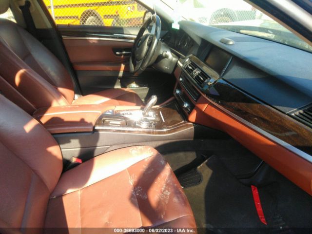 WBA5B3C5XFD543119 BMW 5 Series 535i Xdrive