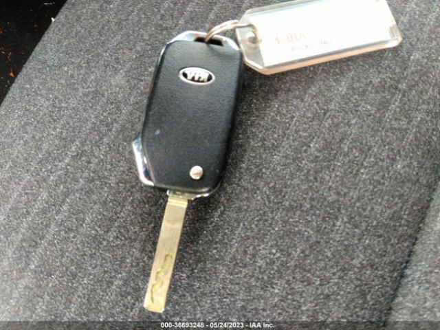 KNDJ23AU8M7138058 KIA SOUL S