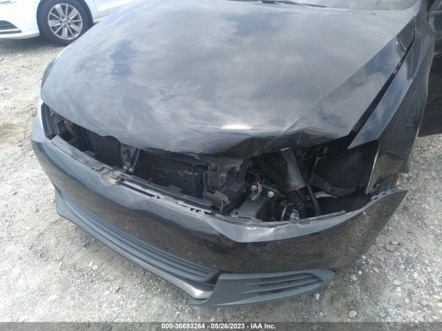 3VWD17AJ6EM392689 Volkswagen Jetta Sedan Se