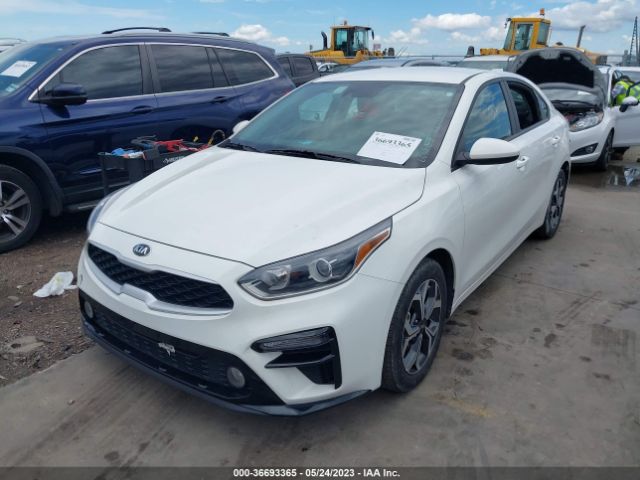 3KPF24AD9ME329578 KIA Forte Lxs