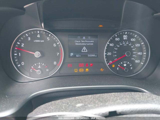 3KPF24AD9ME329578 KIA Forte Lxs