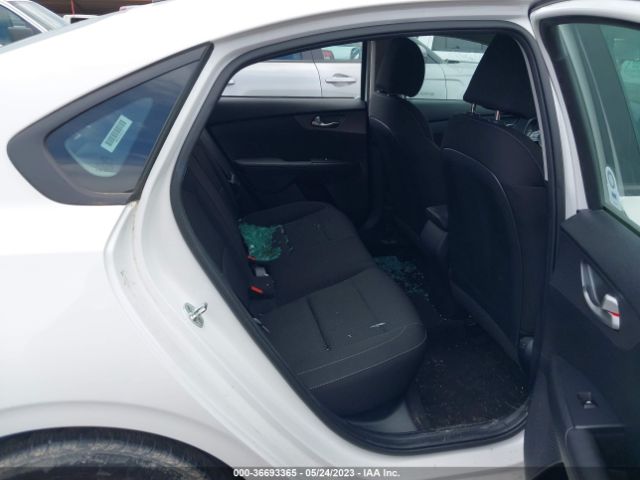 3KPF24AD9ME329578 KIA Forte Lxs