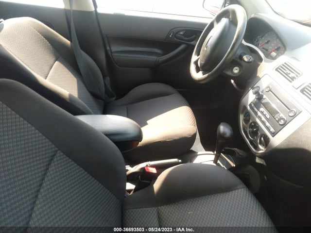 2005 FORD FOCUS SE VIN: 3FAFP37N05R134996