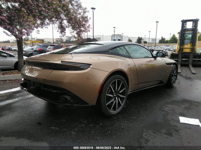 2018 ASTON MARTIN DB11 VIN: SCFRMFAV5JGL03147