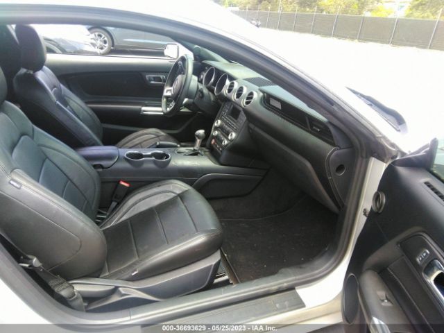 1FA6P8AM7G5221121 Ford Mustang V6