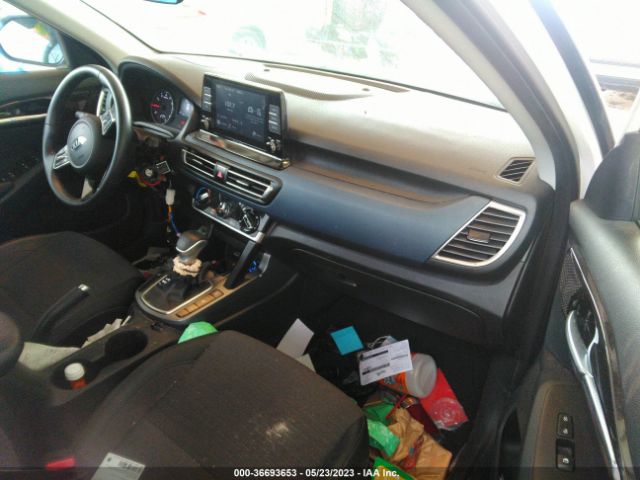 KNDEUCAAXM7176778 KIA SELTOS S