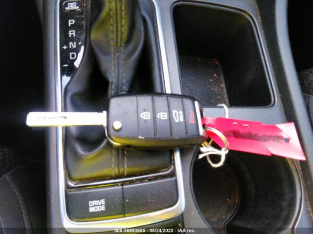 5XXGT4L39JG216819 KIA Optima Lx