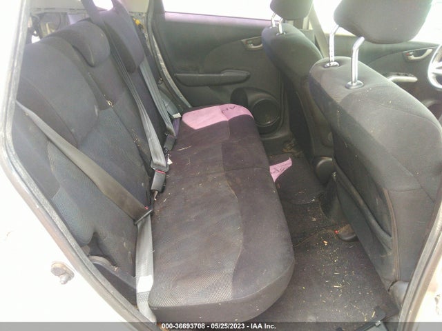 2011 HONDA FIT SPORT VIN: JHMGE8H52BC017767