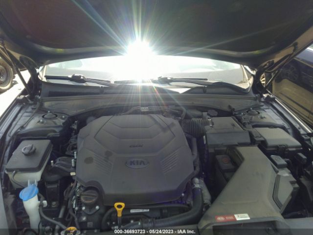 KNALC4J19K5167284 KIA Cadenza Technology