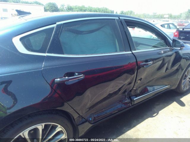 KNALC4J19K5167284 KIA Cadenza Technology