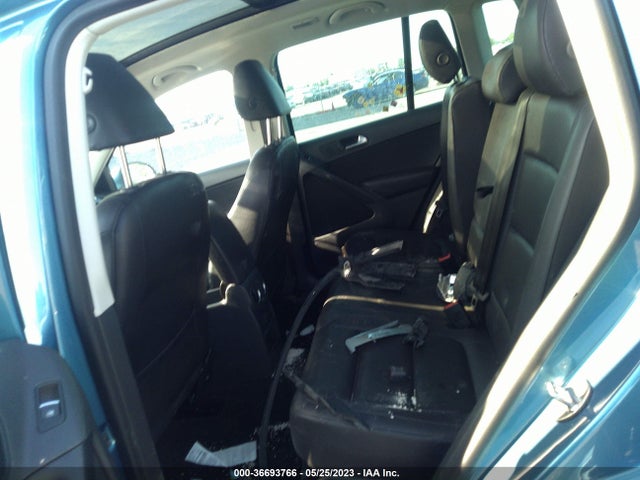 WVGSV7AX6HK025642 Volkswagen Tiguan Wolfsburg Edition