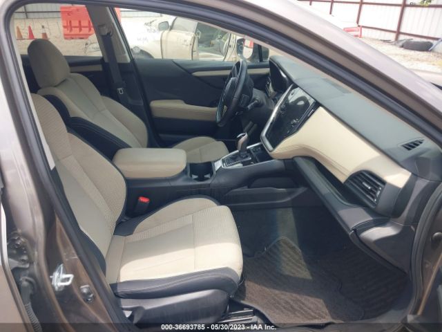 4S4BTAFC7M3157757 Subaru Outback Premium