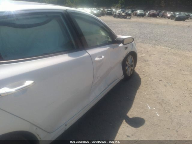 5XXGU4L39GG081511 KIA OPTIMA EX