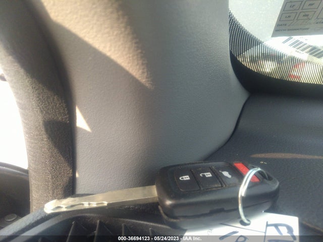 Honda CR-V LX 2018 2HKRW6H31JH207928 Image 3