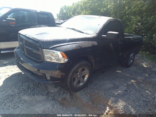 RAM 1500 Express 2017 3C6JR6AG7HG632985 Image 2