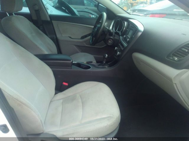 5XXGM4A75EG322967 KIA Optima Lx